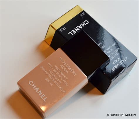 chanel vitalumiere aqua foundation review india|Chanel vitalumiere foundation 40 beige.